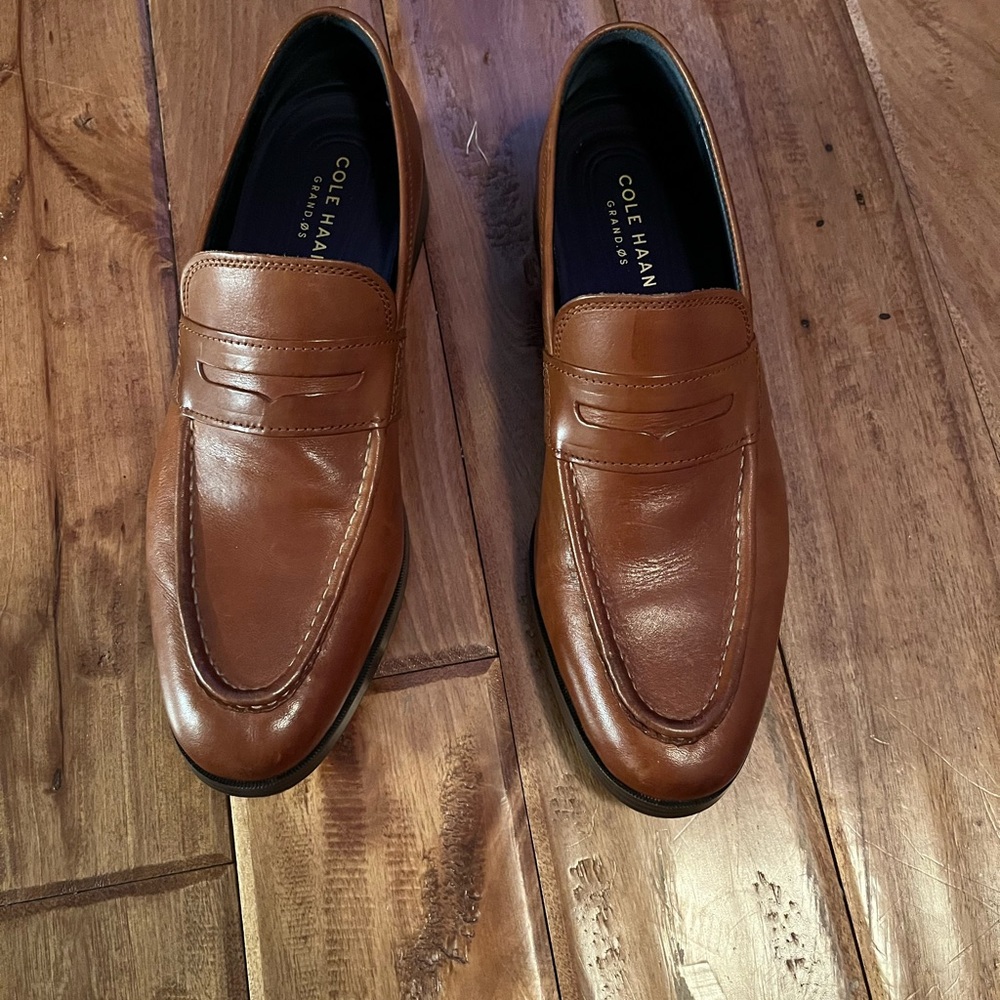 Cole HAAN Grand.OS dress shoe in excellent condition